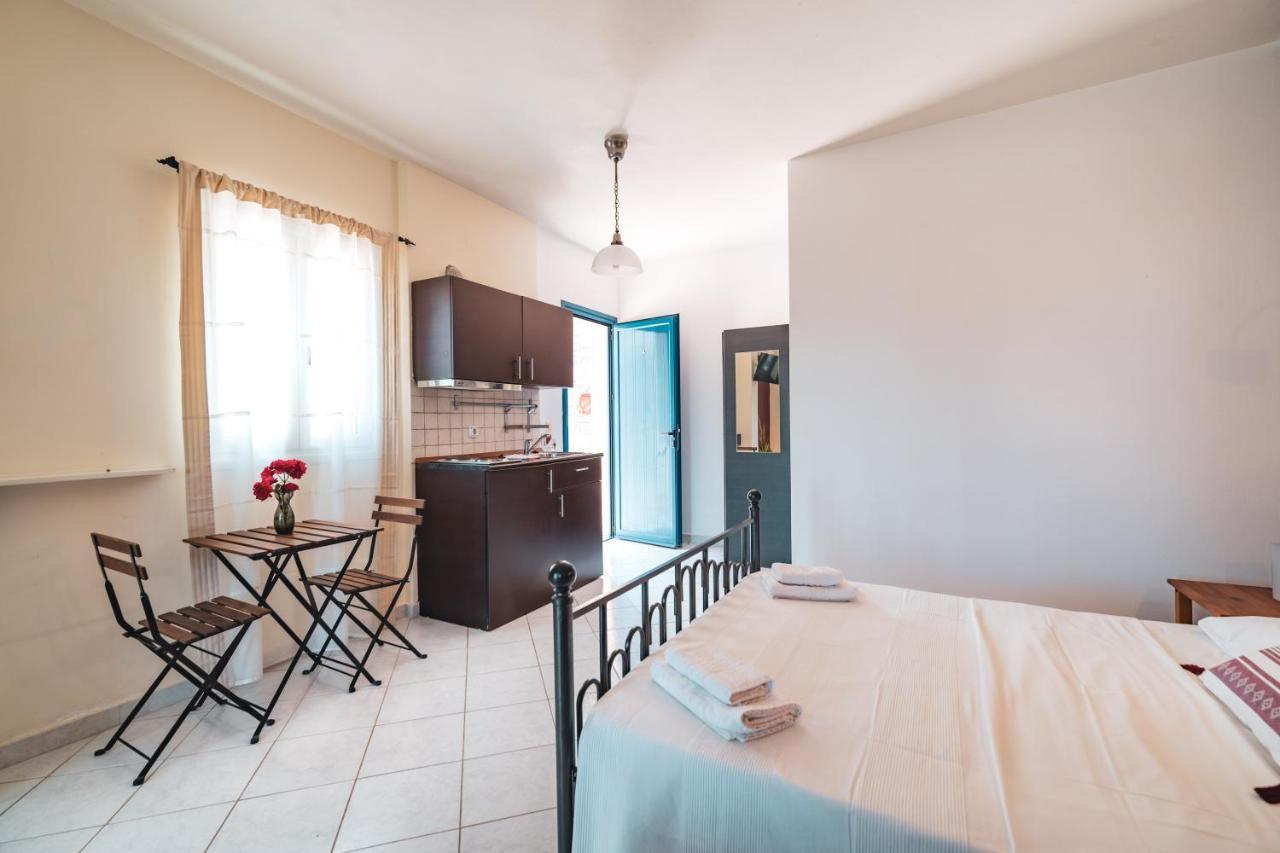 Philyra hotel Agia Pelagia  Ngoại thất bức ảnh