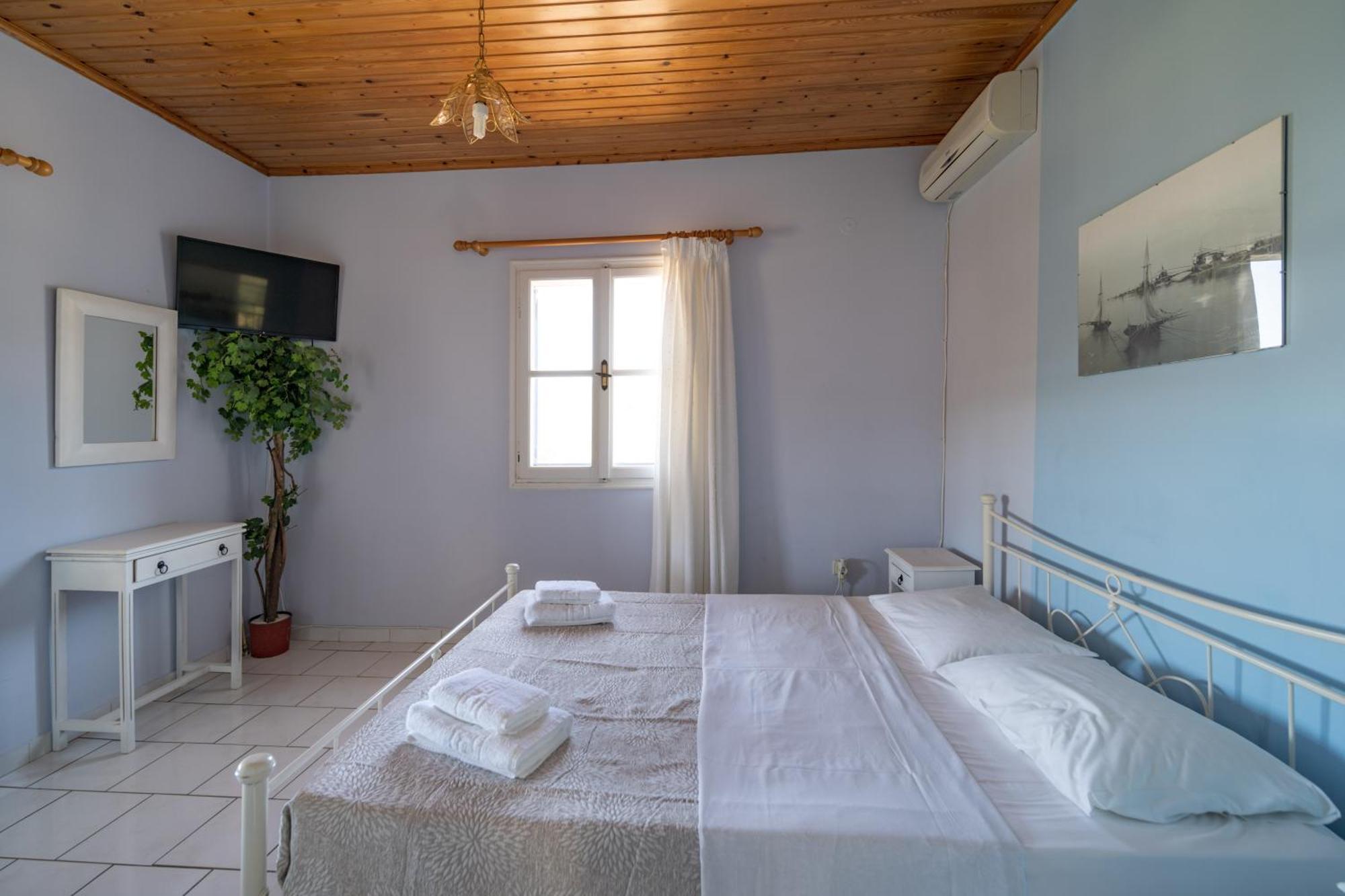 Philyra hotel Agia Pelagia  Phòng bức ảnh