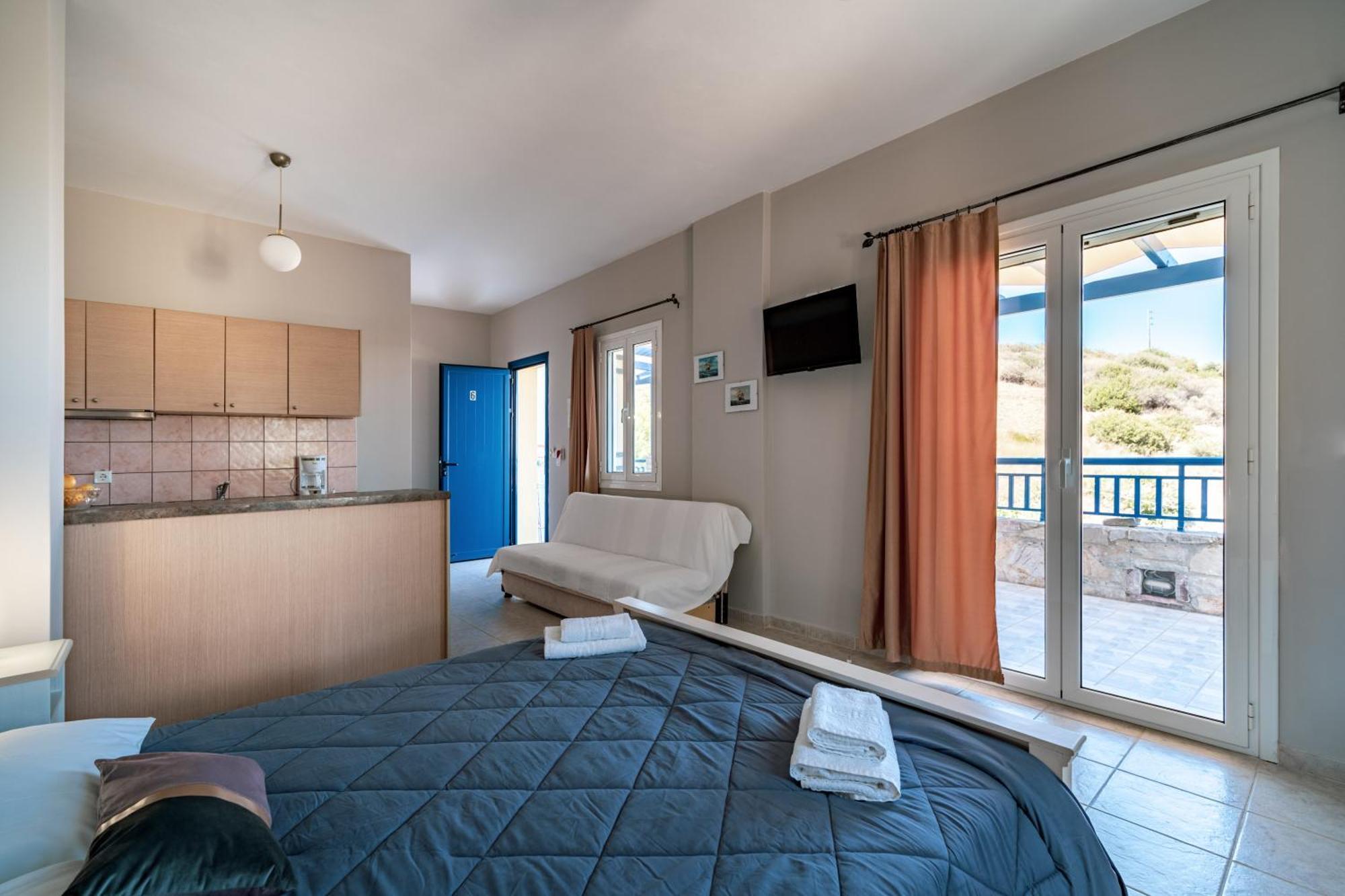 Philyra hotel Agia Pelagia  Phòng bức ảnh